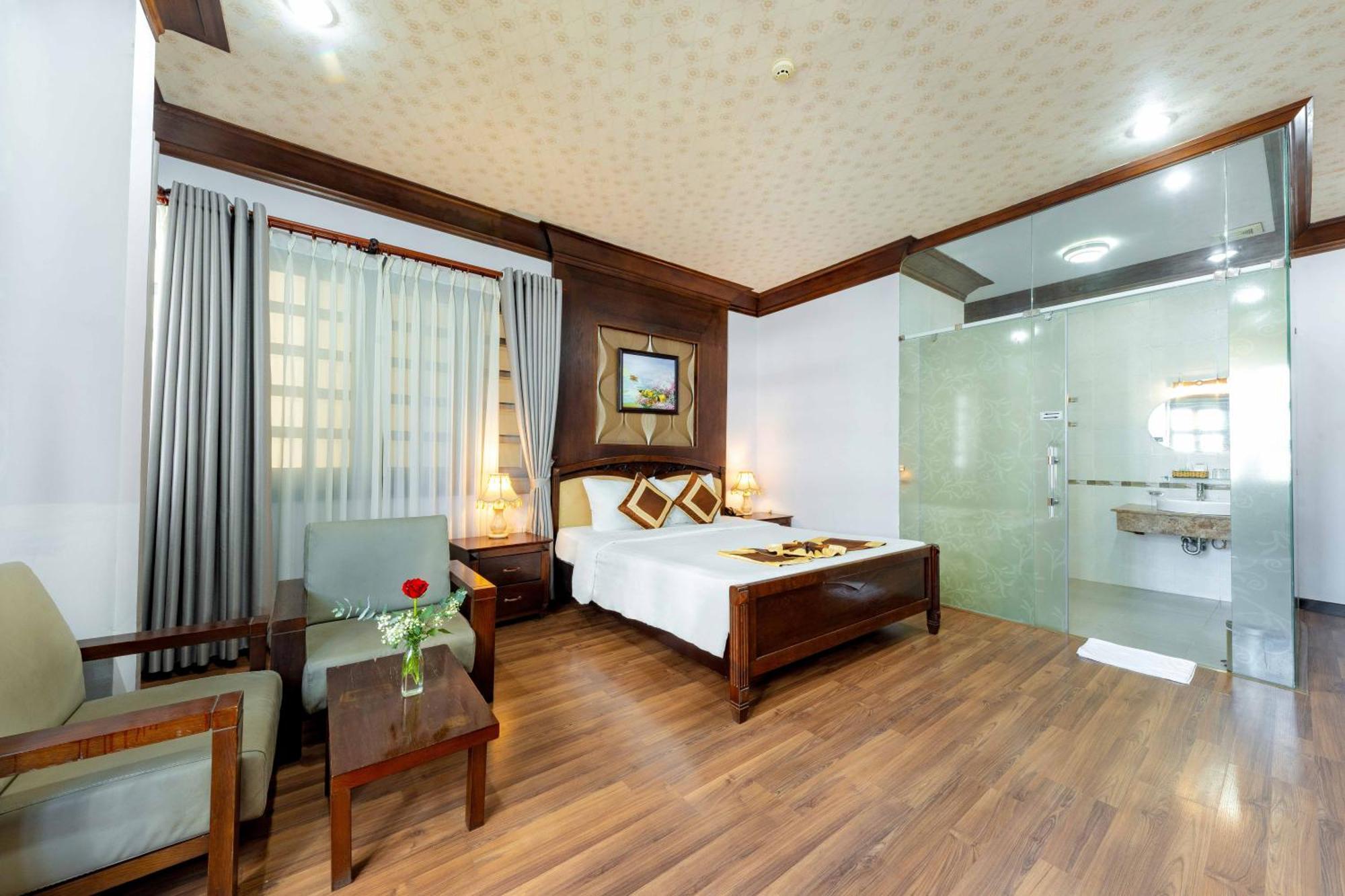 Rembrandt Nha Trang